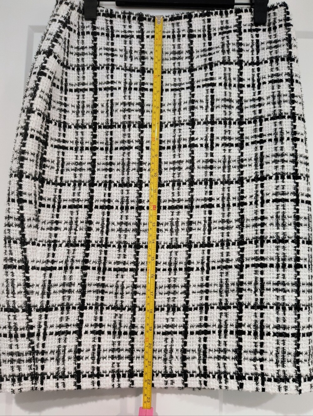 White House Black Market Black & White Tweed Pencil Skirt - Picture 5 of 5